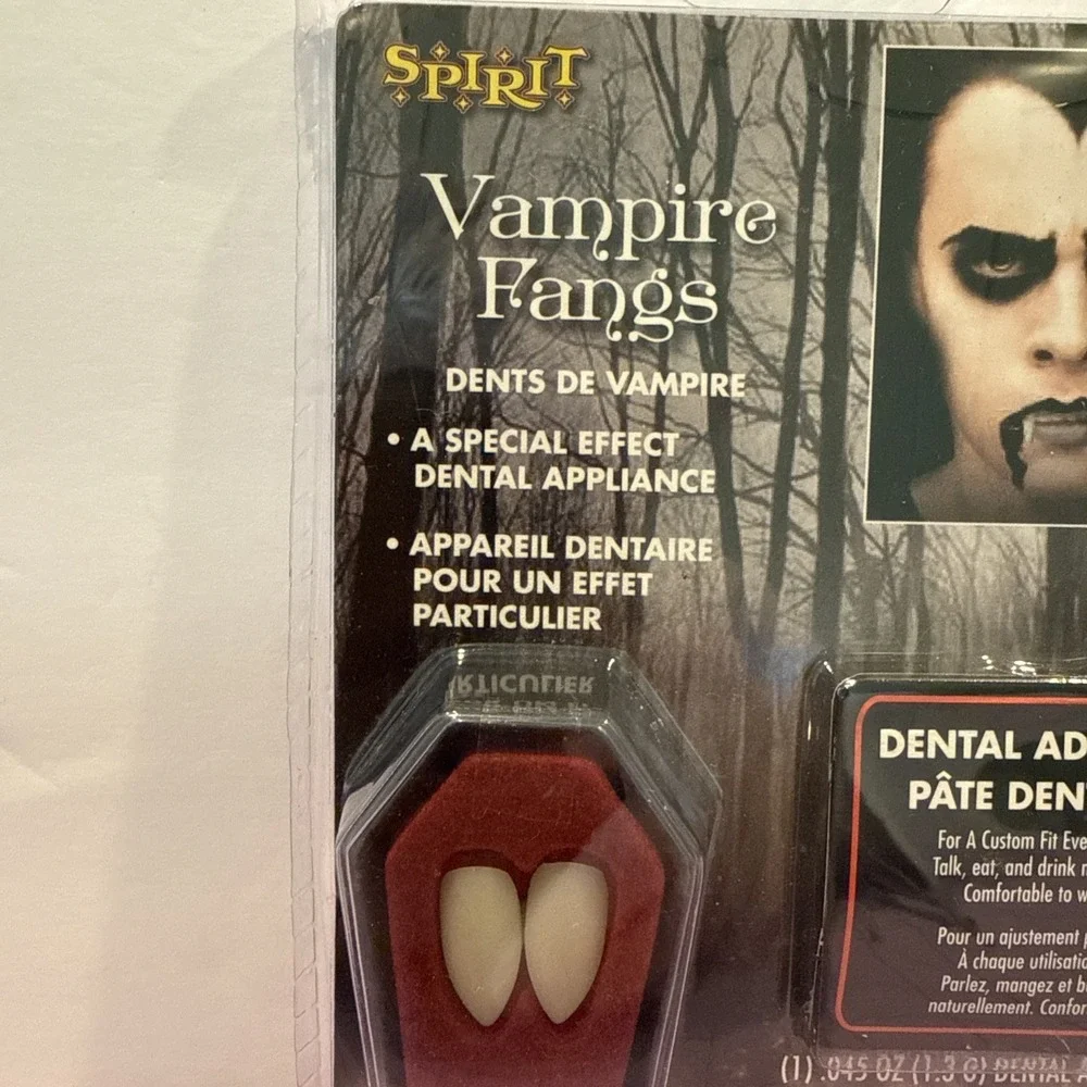 Spirit of Halloween Realistic Vampire Fangs Tone Special Effects‎ Teeth - Picture 4 of 4